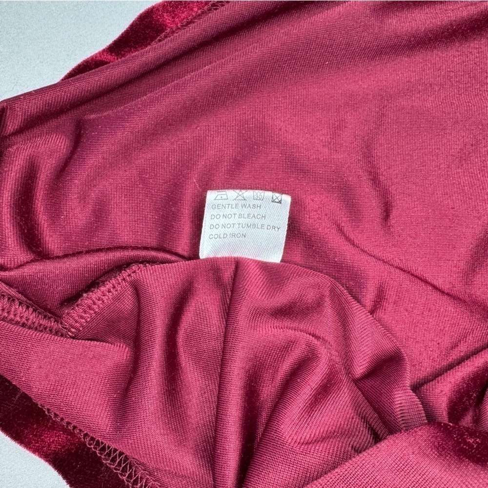 Maroon Velvet V-Neck Dress - Picture 2 of 7